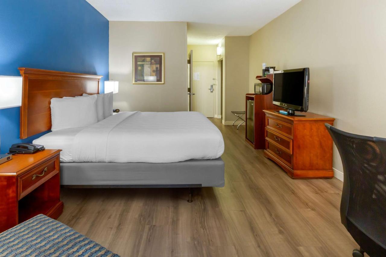 Best Western Plus Cary - Nc State Kültér fotó