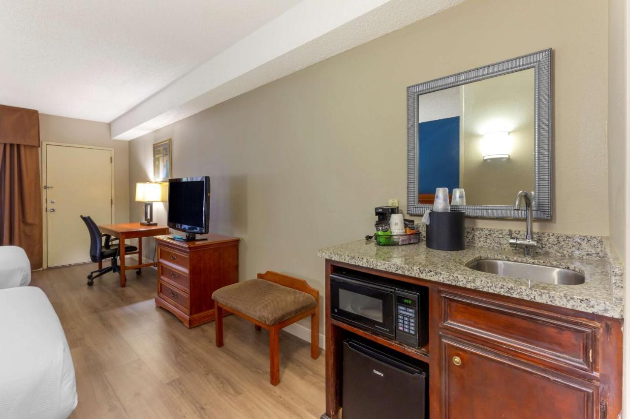 Best Western Plus Cary - Nc State Kültér fotó